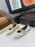 price: 390 品 牌：Alaia 高版本 独家新品 Alaia 阿莱亚24Ss/ 走秀款糖果色平底玛丽珍芭蕾舞鞋 最近超火的一款平底鞋 章小蕙同款 甜酷