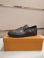 工厂价 Louis Vuitton 路易威登 Lv顶级新款专柜同步发售，鞋面意大利进口头层牛皮，全进口羊皮内里，完全1比1复刻，鞋底：原厂特供原版底，独家活动成