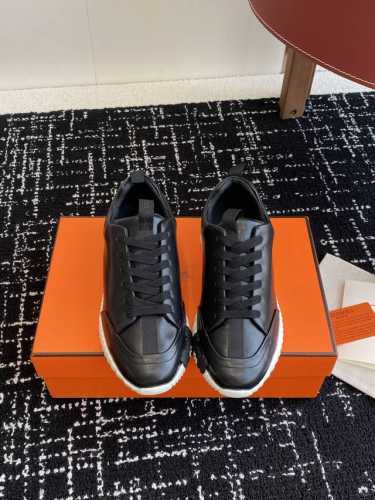 代购级女 男 爱马仕Hermes 25Ss 春夏新款情侣运动休闲鞋系列 经典运动风格+英伦拼色设计，经典耐看！原版倒模楦型，极致1:1形体 进口高端雨伞布呈现出