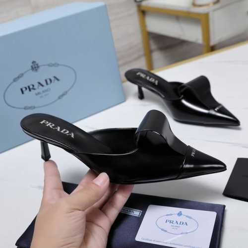 t台秀场穆勒鞋 开边珠牛皮系列 (顶级包装配套最高版本) Prada 225普拉达新品 (顶级版本)实力来袭！ prada25“T台秀款”,主推热卖款式，开边珠