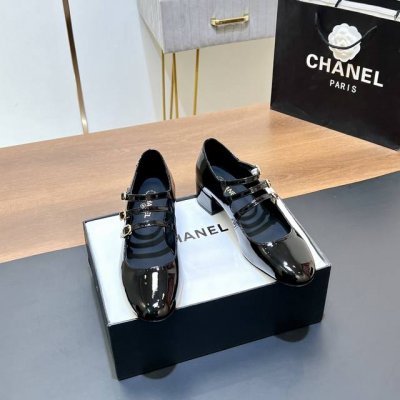 顶级版本 官网同步chanel 24早秋新款 高跟玛丽珍鞋、三横带单鞋 香奶奶家一贯的优雅名媛气质 高级感十足 上脚非常nice～ 不管光脚穿或搭配裙装、裤装、