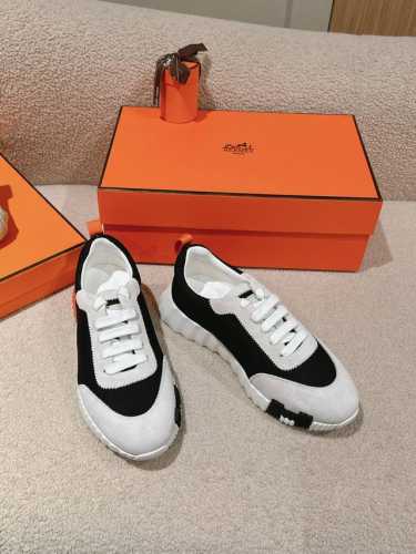 工厂价 爱马仕 Hermes 2024春夏经典情侣款 Bouncing 休闲系带百搭运动鞋 H家厚底时尚风格拼色跑鞋 材质：鞋面进口小牛皮拼接进口羊猄皮+水染羊