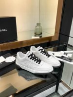 Chanel香奈儿24SF最新款 全皮 熊猫配色 小白鞋 休闲 运动鞋 滑板鞋原版购入开发 做货 小香 C家 专柜又一超级大爆款，网红博主小姐姐们的挚爱，社交平