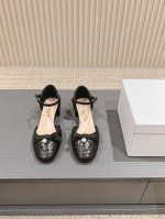 出厂 迪奥 Dior 2024春夏高定系列新款 D-Ramour 标志性电绣藤格纹低跟芭蕾舞女鞋 Cd字母logo珍珠扣粗跟蝴蝶结中空凉鞋 面料：进口混种小牛皮