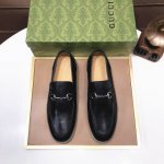 工厂批 古奇 Gucci 高端牛里 新款gucci* 顶级版本 古奇经典休闲皮鞋！选用进口原版牛皮面，内里头层舒适牛皮内里！原版耐磨橡胶大底！高品质精品！码数3