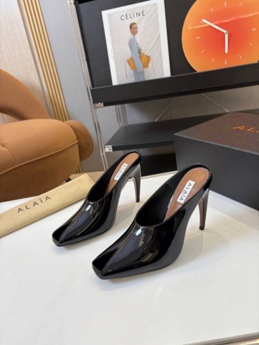 price: 380 品 牌：Alaia 阿莱亚春夏新款法式仙女鱼嘴金属高跟鞋 原版购入法国一线奢侈品牌Alaia品牌源自其创始人Azzedine Alaia是