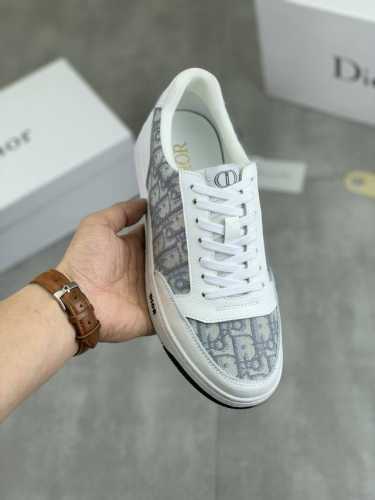 工厂价 实价 Dior 2025迪奥原版系带低帮男鞋 经典款休闲鞋本款是官方主打经典款，1:1质量，原厂名师制作，采用优质牛皮配原版材料舒适透气网布內里猪皮鞋垫