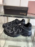 Salomon Xt Whisper 萨洛蒙 户外休闲 运动鞋 原版购入开发 做货 全新演绎的专注于其空气动力学的外观上，标志性白色与奶油色带来都市风格 另一双