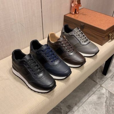 新款: 厂价: Boss* 最新爆款休闲鞋，顶端品牌奢侈～代购，顶级～质量 鞋面選用进口透气牛皮搭配材质透气羊皮垫脚 精细做工 原版个性时尚柔软橡膠耐磨防滑大底
