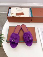 Loro Piana 乐悠翩雅 代购级别2025春夏新品 Summer Charms 经典金属吊坠羊猄面拖鞋 LP是意大利顶级奢侈品牌 低调奢华 设计都是一贯纯