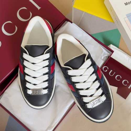 顶级版本：男款 Gucci古驰 Ace系列 面包鞋 织带 厚底 休闲 运动鞋 原版购入开发 最货 广受青睐的ace系列运动鞋持续演绎品牌核心设计美学。低帮设计结