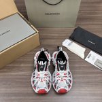 650 顶级版本Balenciaga Phantom Sneaker 巴黎世家全新做旧十代黑红绑带潮流跑鞋 在延续 Track Trainer 户外轮廓和复杂鞋