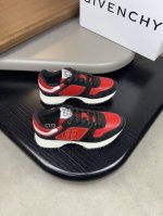 givenchy 纪梵希 -高端品质 原单休闲运动鞋 -鞋面；摔纹小牛皮、反绒小牛皮、鞋身车缝品牌塑胶图腾 -内里：品牌帆布，垫脚; 水染牛皮 -大底：超轻耐磨