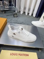 商品商标: Louis Vuitton 路易威登 正码码数: 38-45 商品材料: 鞋面以压纹牛皮打造，意大利进口猪皮内里垫，原版大底轻盈耐磨！纯手工制作，细