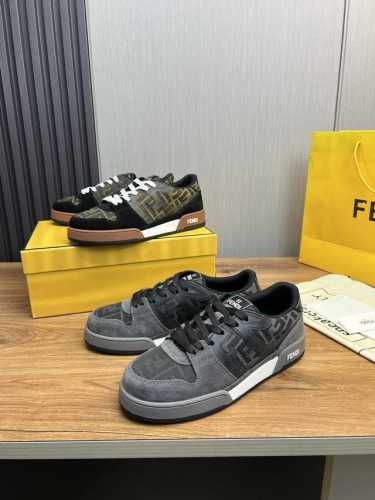 工厂价 高版 芬迪 Fendi 男款 官网1:1复刻原版牛皮拼接牛绒- 舒适毛巾内里 原版大底 现货供应38-45 45不退换