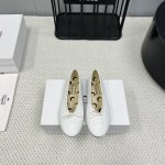 出厂：370 《高版本》 marine Serre X Repetto联名款芭蕾舞鞋单鞋系列… 【月牙印花浅口单鞋】 鞋头和鞋垫里面都印了月亮的标志！ 上脚脚感