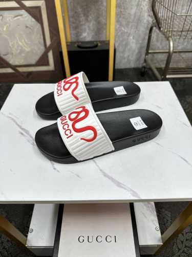 实价 情侣款 GUCCI-古奇 百搭休闲拖鞋，进口原版材质，羊皮内里 高档舒适，原版大底轻盈耐磨！纯手工制作，细节决定品质！37-44 35.36.46.47定