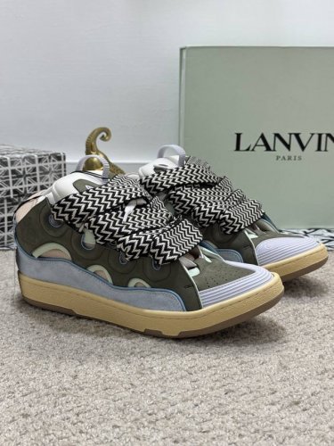 出厂价 实价 Lanvin浪凡 最新系带时尚休闲情侣板鞋 高品质clay情侣系列 当季最新潮品 众多博主纷纷种草 入购原版开模定制 鞋面和大底马克线串线缝制不封