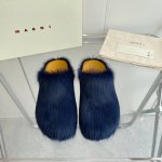 女 男+20 MARNISabot马毛拖鞋 一款巨型潮流四季包头马毛拖，让它成为了一道靓丽的风景线，质感让你的美足更加美丽、信心、舒心十足，不管居家还是外穿都是