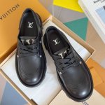 顶级版本：男款 Lv 路易威登 L家 驴牌 Checker系列 厚底 德比鞋 系带 皮鞋 乐福鞋 原版购入开发 做货 Lv Checker 系带鞋为光滑牛皮革点
