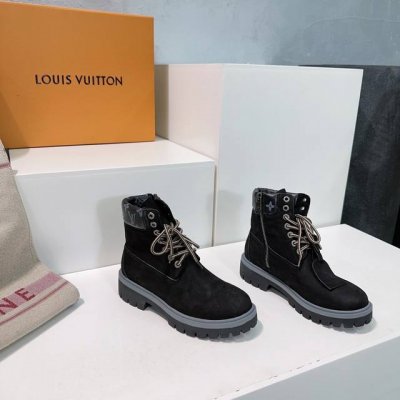 高品质出厂女 ！男 ！情侣款！顶级品质louis Vuitton X Timberland联名 Via Instagram Lv 224 秋冬添柏岚 大黄靴马丁