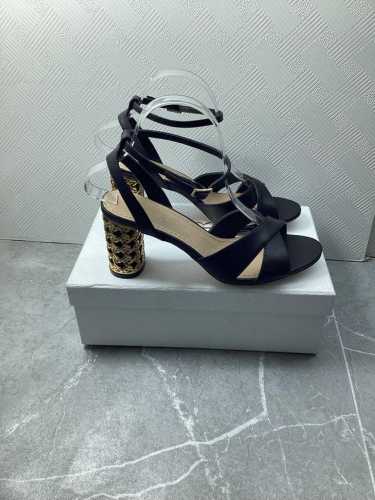 dior /迪奥24S春夏新品 交叉圆跟凉鞋 鞋面采用进口小牛皮 内里垫脚均为羊皮 意大利进口牛皮大底 跟高：4Cm/8Cm 码数：35-39 （40/41/定