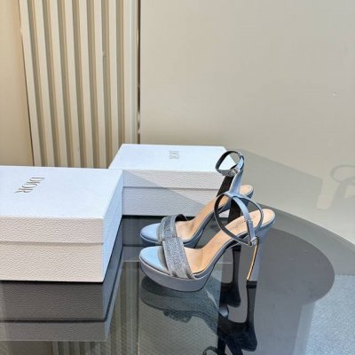 厂价 Dior 迪奥24S新品 防水台一字带高跟凉鞋 面料采用进口织布 内里踮脚均为羊皮 意大利进口牛皮大底 跟高：12Cm 水台：3Cm 码数：35-39 4