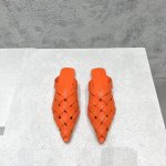 工厂P价P 顶级高端版本 代购品质 原版开发Bottega Venetass最新款夏季平底尖头凉拖鞋。Bv新款抢手编织爆款，Ins&小红书巨多网红明星上身！上脚