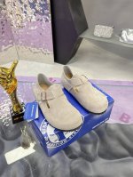 工厂价： Birkenstock London 勃肯 升级全软木颗粒脚床 轻松拿捏松弛感的秘籍 勃肯鞋舒适自在四季可穿风格百搭高级中性风“丑萌丑萌”博肯全鞋 皮