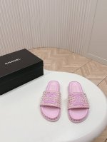 出厂 Chanel 香奈儿 2024新款凉鞋拖鞋系列 经典系列 每个款式都很赞 优雅高贵 舒适百搭 鞋面：定制编织布料 垫脚：定制羊皮 大底：原版开模大底 码数