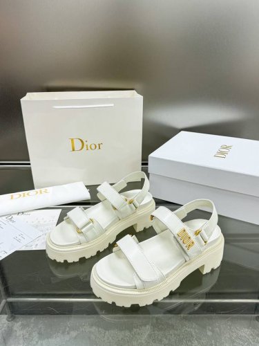 出厂价：光面 迪奥 Dior 2024春夏走秀新款 Dioract魔术贴厚底休闲女鞋 CD字母logo五金扣露趾凉鞋 明星同款拼色平底圆头沙滩鞋 市场顶级版本材