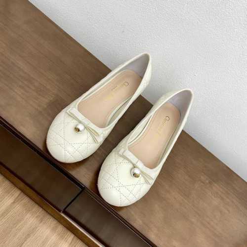 Dior 迪奥 24 2024 早春新品 顶级版本 专柜主打新款 圆头藤格纹珍珠芭蕾粗跟鞋硬货上新 代购级别！高级感十足！国内外博主刷爆的一款，复古又时髦 上脚