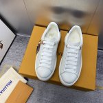 出厂价 顶级品质 Lv驴牌 L家 Time Out 系列 水钻 休闲 小白鞋 运动鞋 原版购入开发 做货 本款 Time Out 运动鞋为柔软牛皮革压印迷你 M