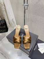 Saint Laurent 圣罗兰 Ysl 新款高跟凉鞋拖鞋 原版套楦 顶级品质 鞋面：进口真丝烫钻 垫脚：进口羊皮里 五金：原版开模定制 大底：真皮大底 码数