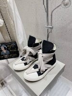 出厂 布面 Rick Owens欧文斯 24ss 新款情侣款机车靴绑带短靴原版购入开发 做货 掌握时尚的默契，采用全粒面小牛皮，散发出品质与独特设计的高级光芒。