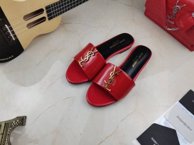 真皮底 Saint Laurent 圣罗兰、平板凉鞋早春专柜同步最新款、YSL、Logo字母扣装饰经典上乘美艳力作 专柜最火春夏系列 兼备气质 时尚 经典耐看的