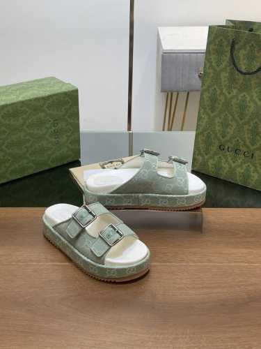 Gucci高端精品 福利 2054古驰早春系列gg经典老花牛仔拖双g G皮带扣沙滩凉鞋厚底水台拖鞋顶级代购品质！原版1:1复刻，毎个细节皆经过精心打磨细腻制作.