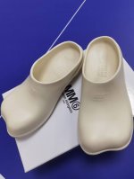 厨师鞋 Maison Margiela Mm6分趾鞋 Tabi 意产植鞣羊皮！ 欢迎对比 真正的原版大底！ Size:35-40