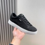 工厂 Boss 新款男仕运动鞋 知名运动品牌新款隆重上市 以奢华高端设计出货 鞋面选用原版皮革制作 羊皮垫脚 叠层设计鞋面线条感层次分明，轻质橡胶大底 轻奢风格