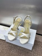 工厂价440 dior 迪奥 2025春夏走秀新款Tribales高跟交叉带露趾女鞋 Cd明星同款水钻字母Logo五金扣防水台凉鞋 材质:原版定制100%真丝/