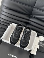 Chanel 25C新款熊猫运动休闲鞋百搭小白鞋 款式搭配不会出错撞色搭配活力满满啊 侧面压印logo 上脚很秀气 鞋面原版定制材料 原版大底Size:35-4