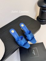Saint Laurent 圣罗兰Lee金属钻链条尖头高跟鞋YSL姐姐的美丽尤物高跟鞋 又是人间圣罗兰 Rose同款的高跟鞋化很好修饰脚型，奢华金属链 这几年S