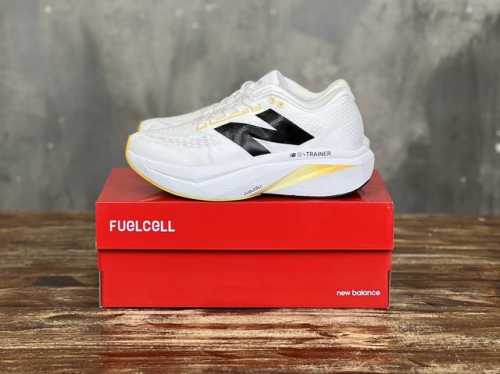 现货 Nb潮流专区-New Balance Fuelcell Miob&Cyio 妙不可言旗舰版超临界发泡中底elite V4透气轻便低帮火箭碳板科技训练跑步鞋