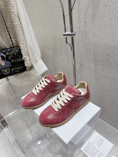 情侣款女 男10 Maisonmargiela Mm6 马吉拉 情侣款针织连袜漏孔德训鞋 休闲运动鞋 原版购入开发 做货 鬼才设计师品牌，一个轻奢品牌 这一款德