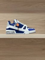 专注好品质——顶级出品 深空蓝实拍——代购级Trainer 24Fw新色 原版精准Cp！鞋型无限接近，精细工艺出品 一如既往地好货出炉！原版材料定制！面料原版牛