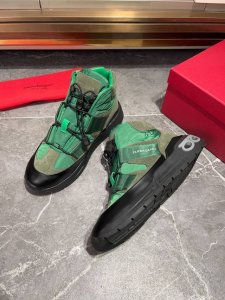 ferragamo 菲拉格慕 。官网新品冬季中帮休闲鞋 更新高品质休闲鞋进口头层小牛皮配官网透气防水布，舒适透气，牛皮内里 配码:39~44 38 45订做不退
