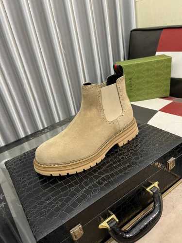 出厂价： 商品商标：Gucc* 古奇* 高帮靴子 正码码数: 38-44 可订做45.46 商品材料：鞋面进口磨砂皮，牛皮内里，原版大底。