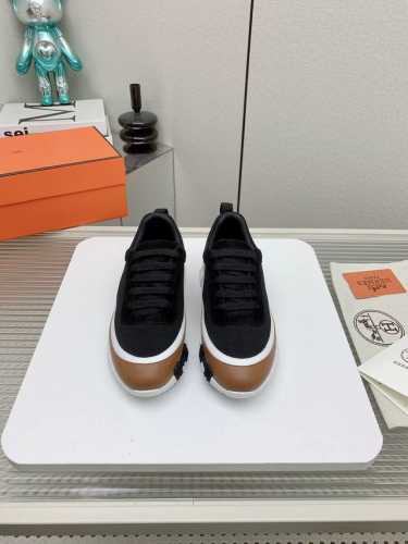 出厂 高版本 Hermes 爱马仕 24 Fe New Arrival~ 秋冬新款 Bouncing 情侣运动 休闲鞋 爱马仕最舒服的鞋，没有之1，上脚特轻又巨