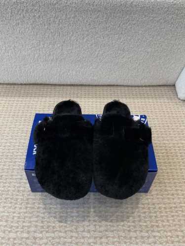 勃肯_包头 毛毛拖鞋 Birkenstock毛毛鞋加绒软木拖鞋外穿arizona系列 万年经典勃肯强势推出，一个品牌就是一个鞋子类型，其构造鉴于人体工学设计，让