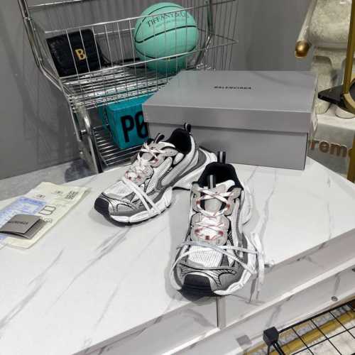 性价比版本出厂： BALENCIAGA 3XL Sneakers 巴黎世家十代网布系带低帮走秀复古老爹鞋 网布材料和聚氨酯 磨损效果 鞋头边缘和后帮 Balen
